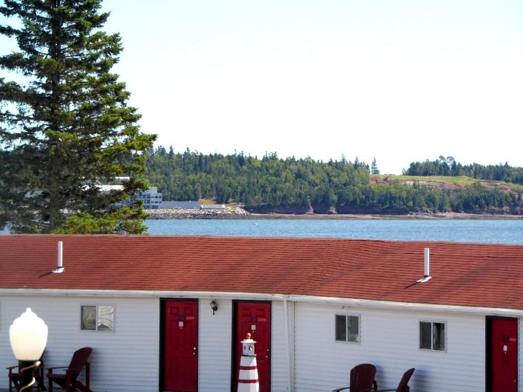 Redclyffe Shore Motor Inn Robbinston Esterno foto